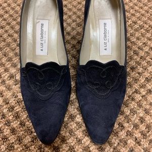 “Jasper” style Liz Claiborne navy blue suede womens shoes
